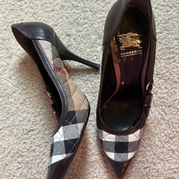Burberry Black & White Check Pointed Toe Heels - Picture 4 of 6